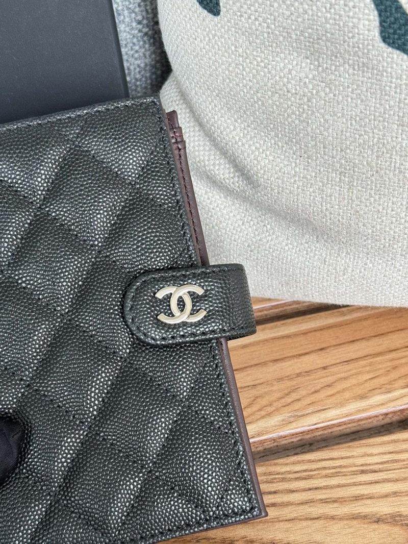 Ch**el wallet purse
